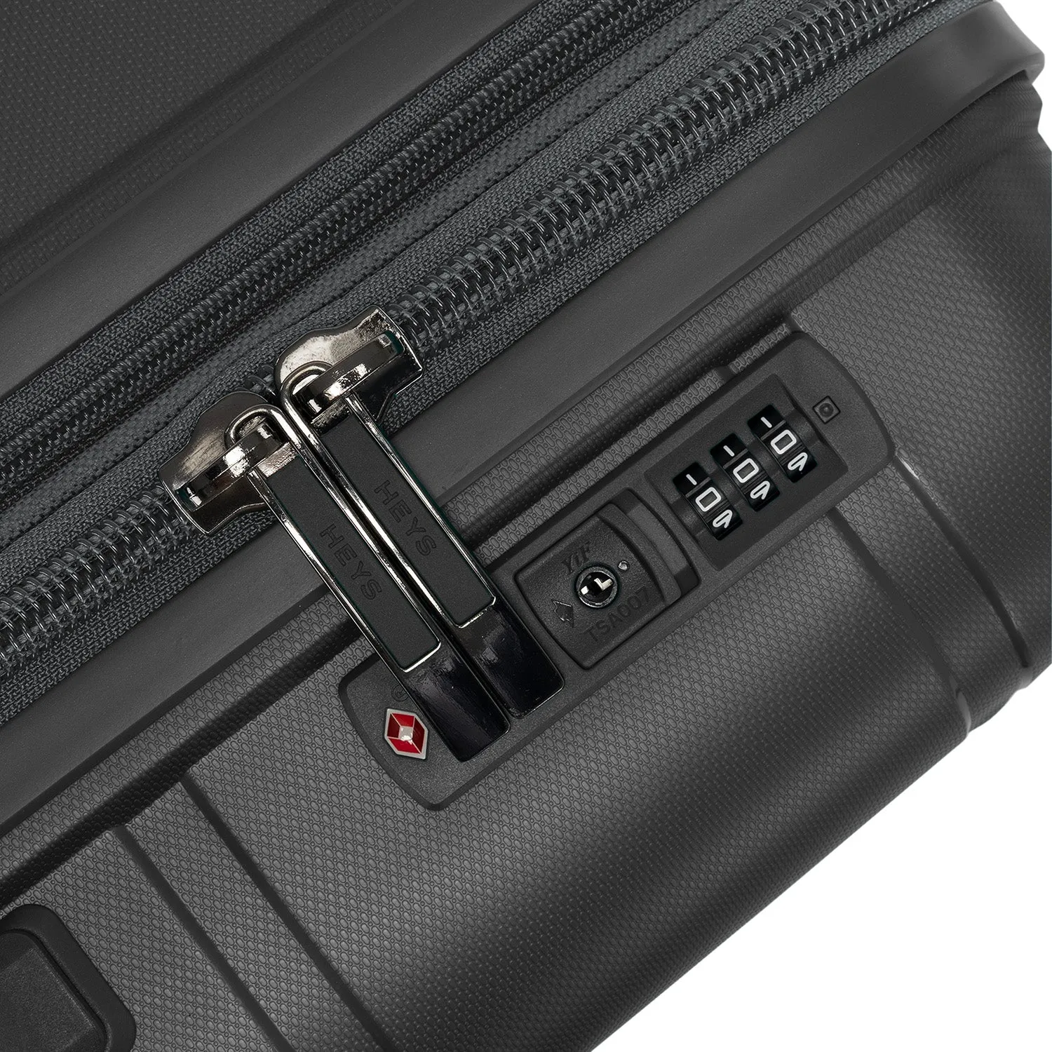 Fortis 30" Luggage