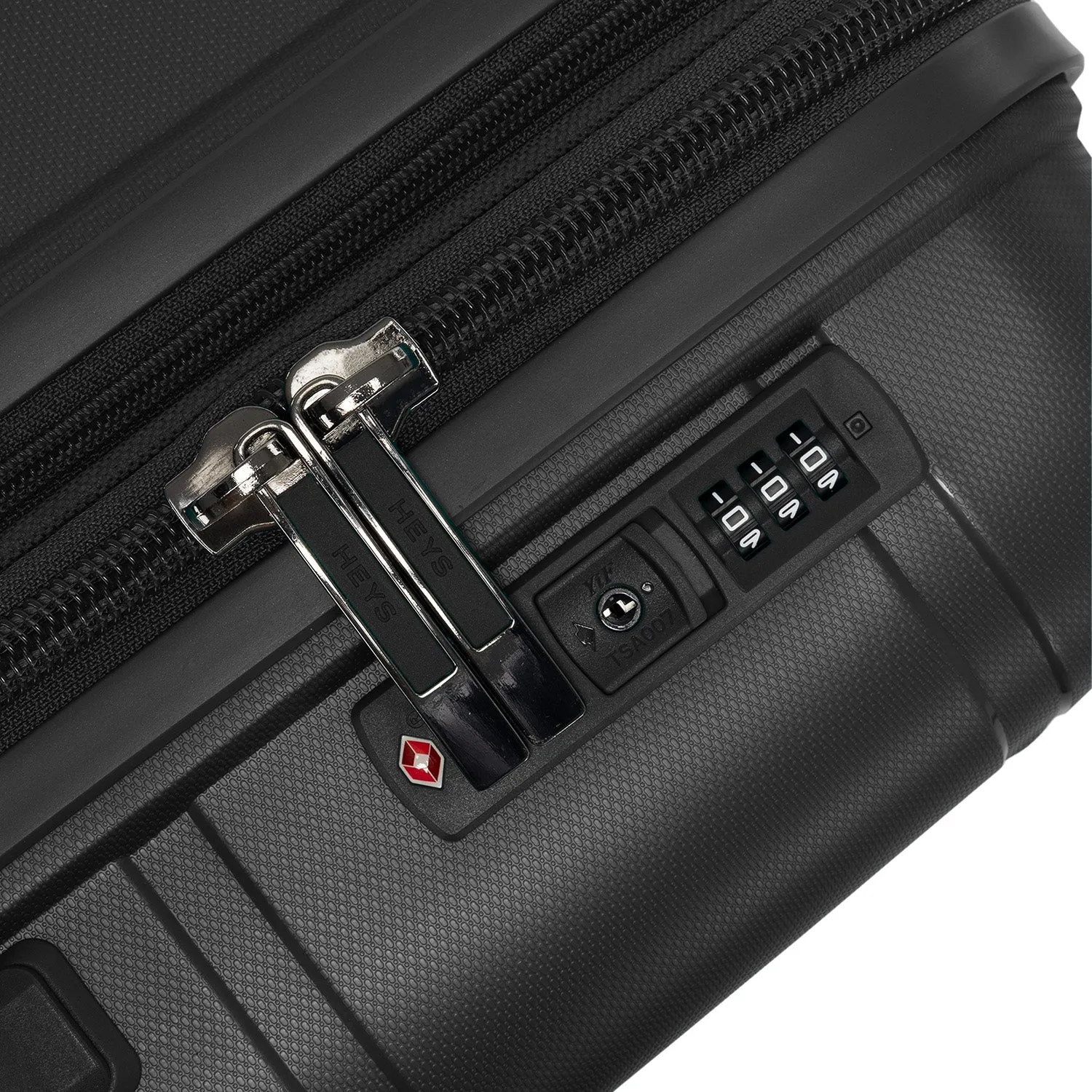 Fortis 30" Luggage