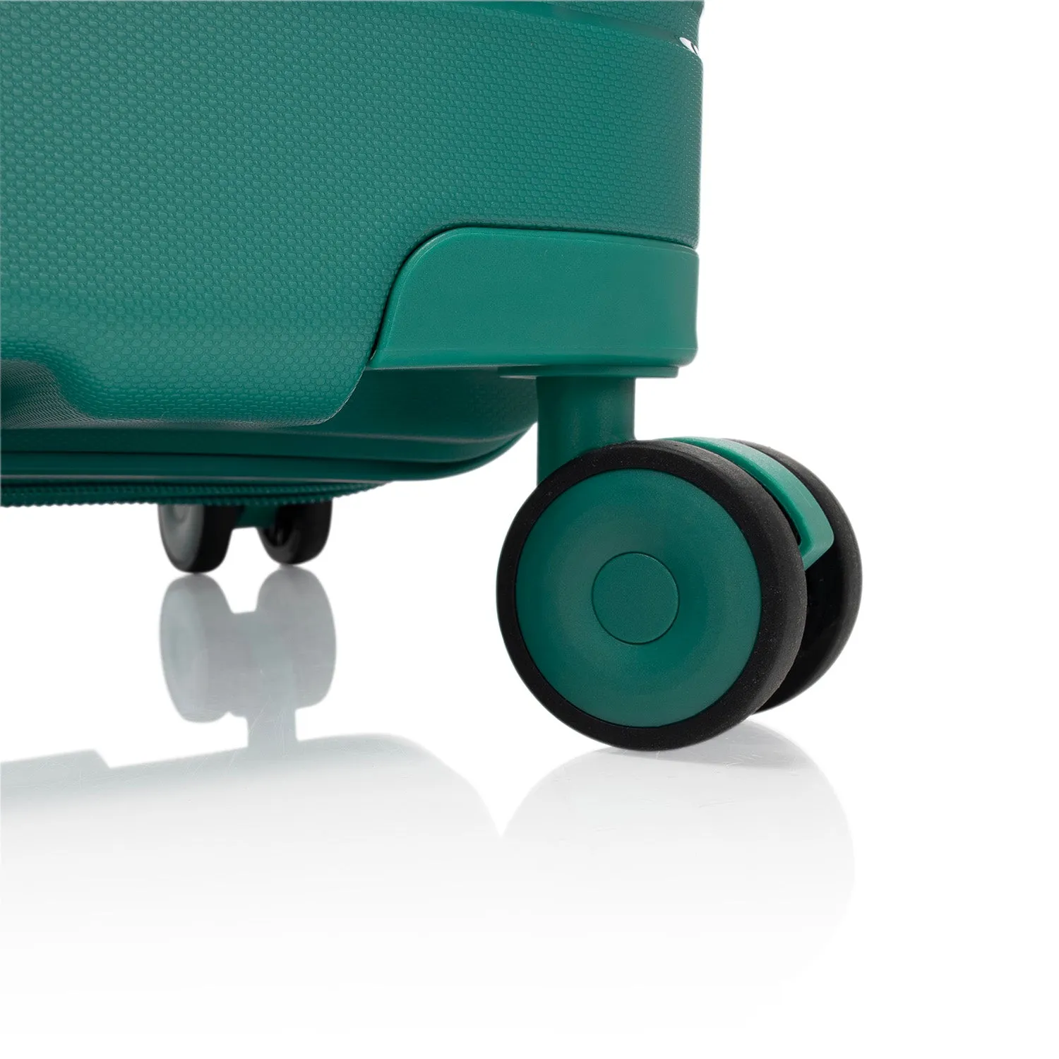 Fortis 30" Luggage