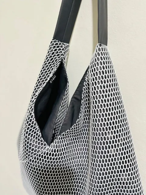 InZu Bevel Bag White Hive