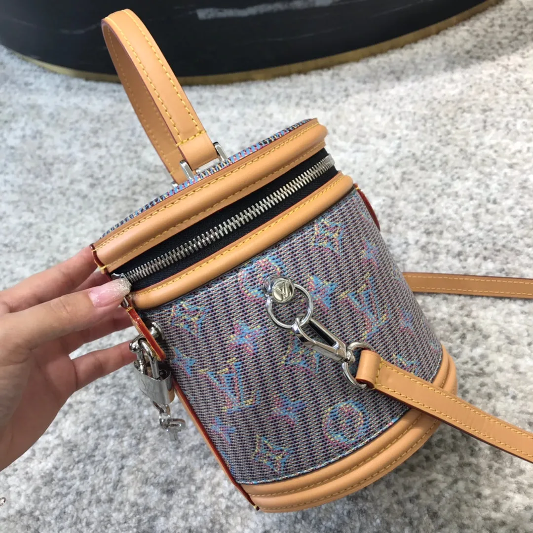 Luxury Bags - LOV - 5945